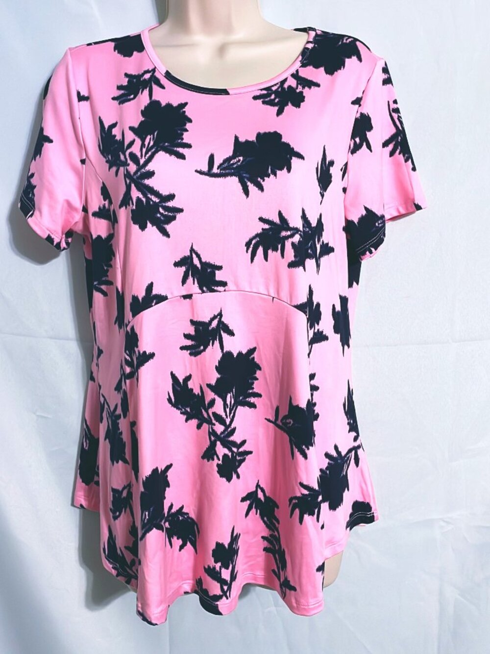 Bobeau Cute Pink & Dark Blue Top Size M